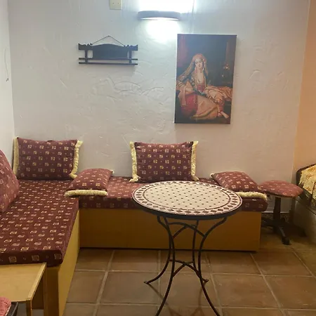 Homestay Cuarto Encantador Rustico Los Barrios