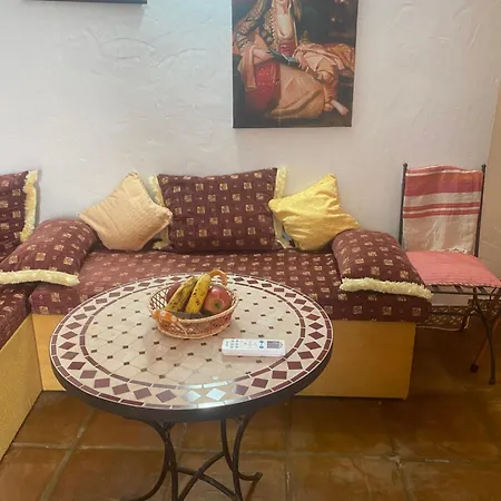 Homestay Cuarto Encantador Rustico *